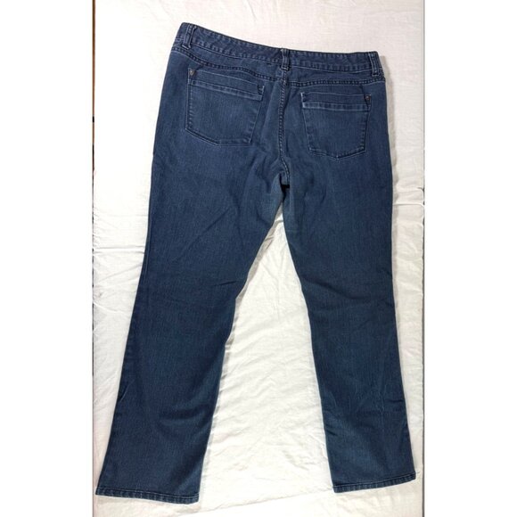 Wrangler Womens Straight Fit Premium Denim Jeans Size 14 Cotton Blend Blue - Picture 1 of 3